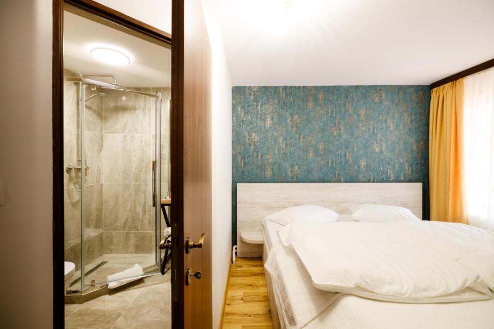 La Coltul Castelului Bran Boutique Hotel Екстериор снимка