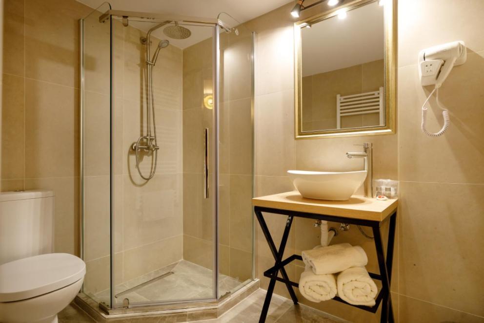 La Coltul Castelului Bran Boutique Hotel Екстериор снимка