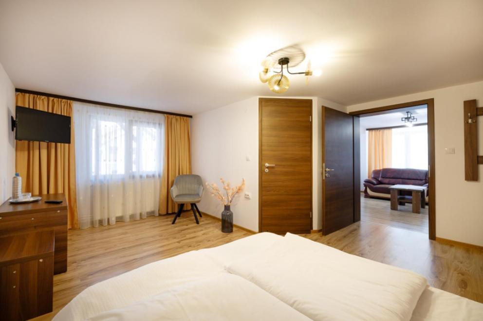 La Coltul Castelului Bran Boutique Hotel Екстериор снимка