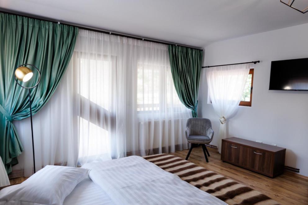 La Coltul Castelului Bran Boutique Hotel Екстериор снимка