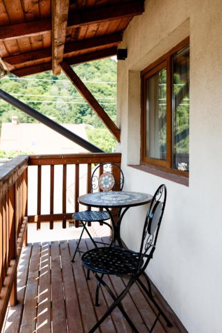 La Coltul Castelului Bran Boutique Hotel Екстериор снимка