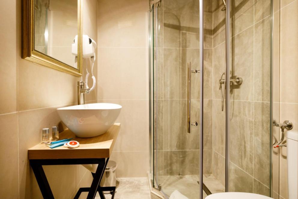 La Coltul Castelului Bran Boutique Hotel Екстериор снимка