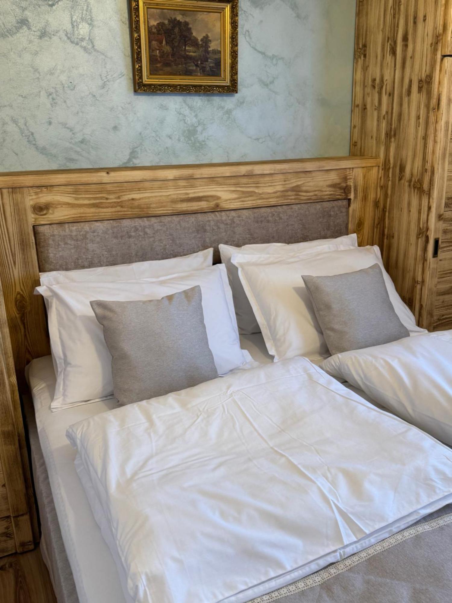 La Coltul Castelului Bran Boutique Hotel Екстериор снимка