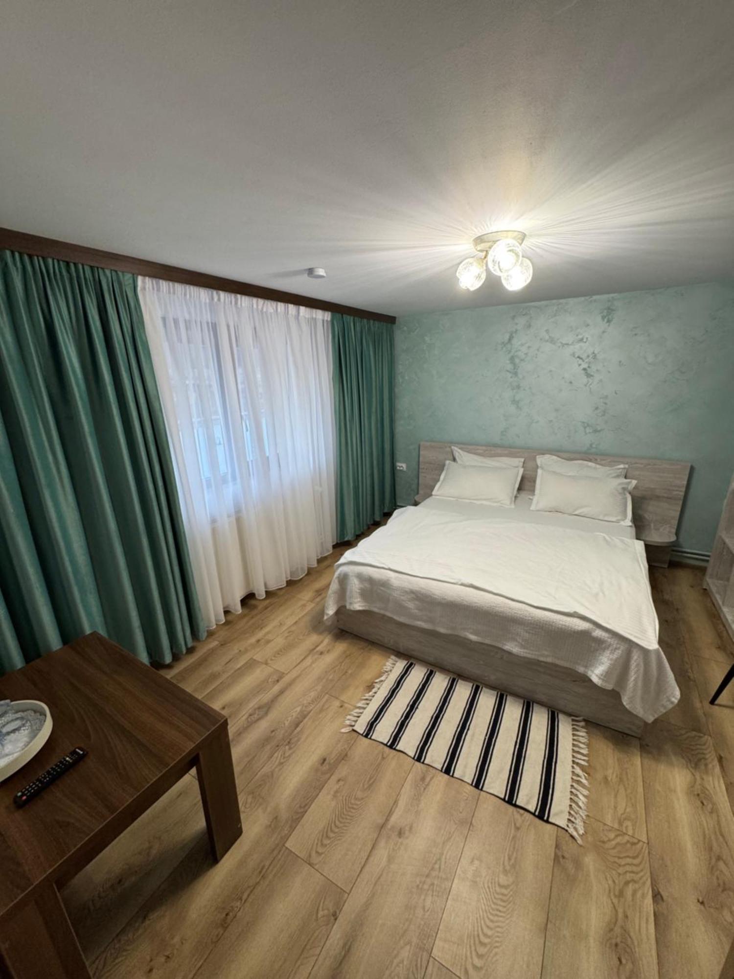 La Coltul Castelului Bran Boutique Hotel Екстериор снимка