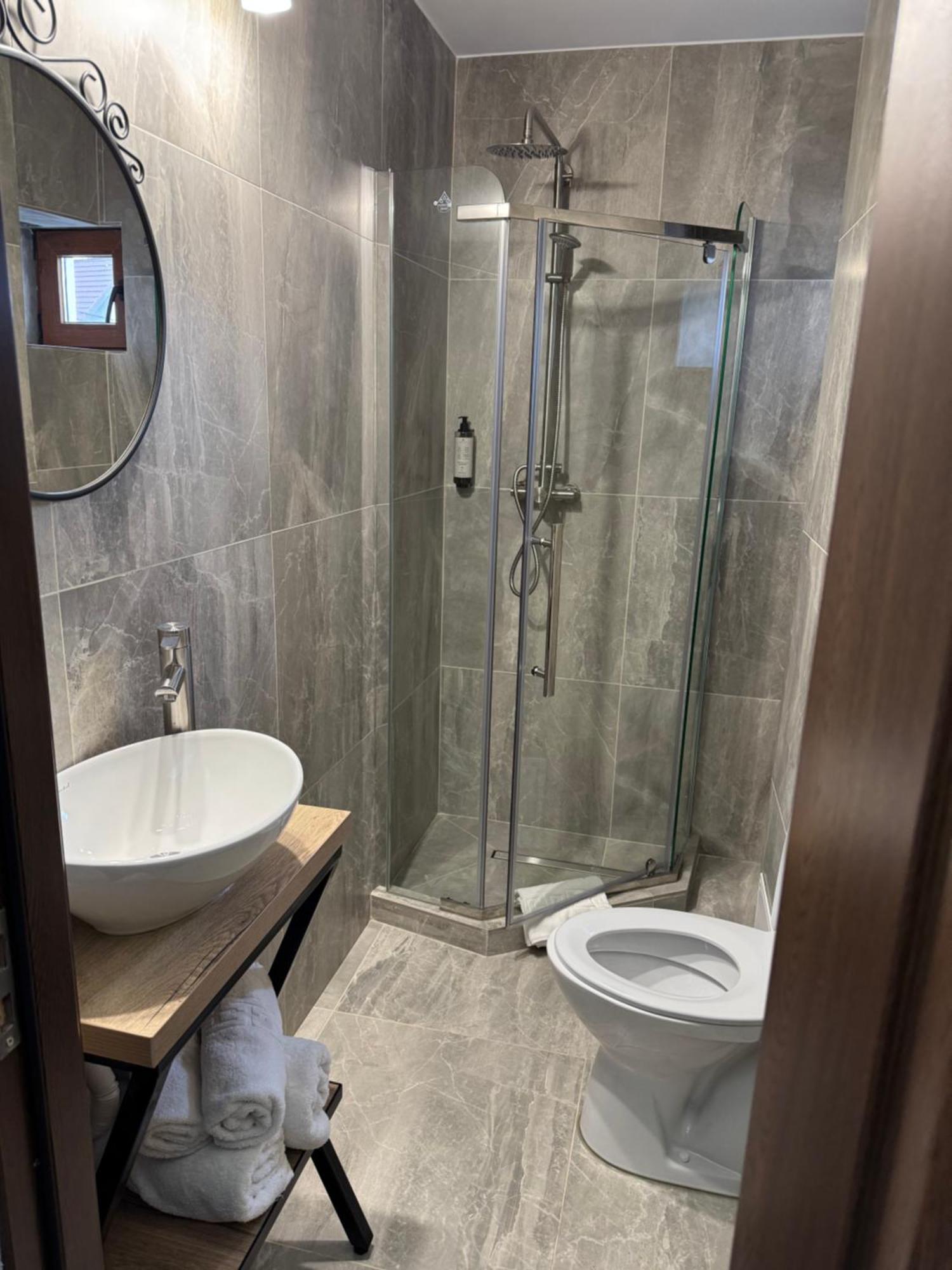 La Coltul Castelului Bran Boutique Hotel Екстериор снимка