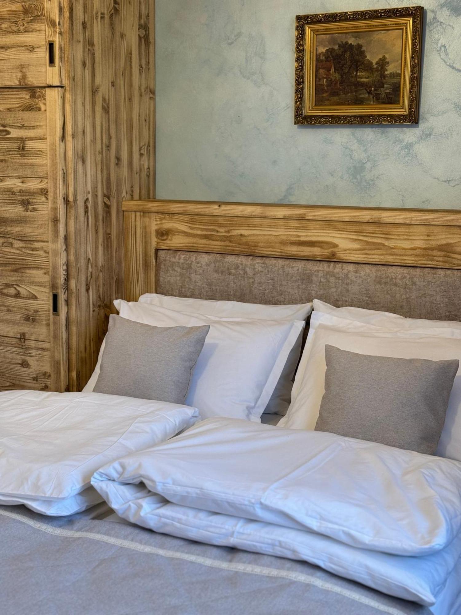 La Coltul Castelului Bran Boutique Hotel Екстериор снимка