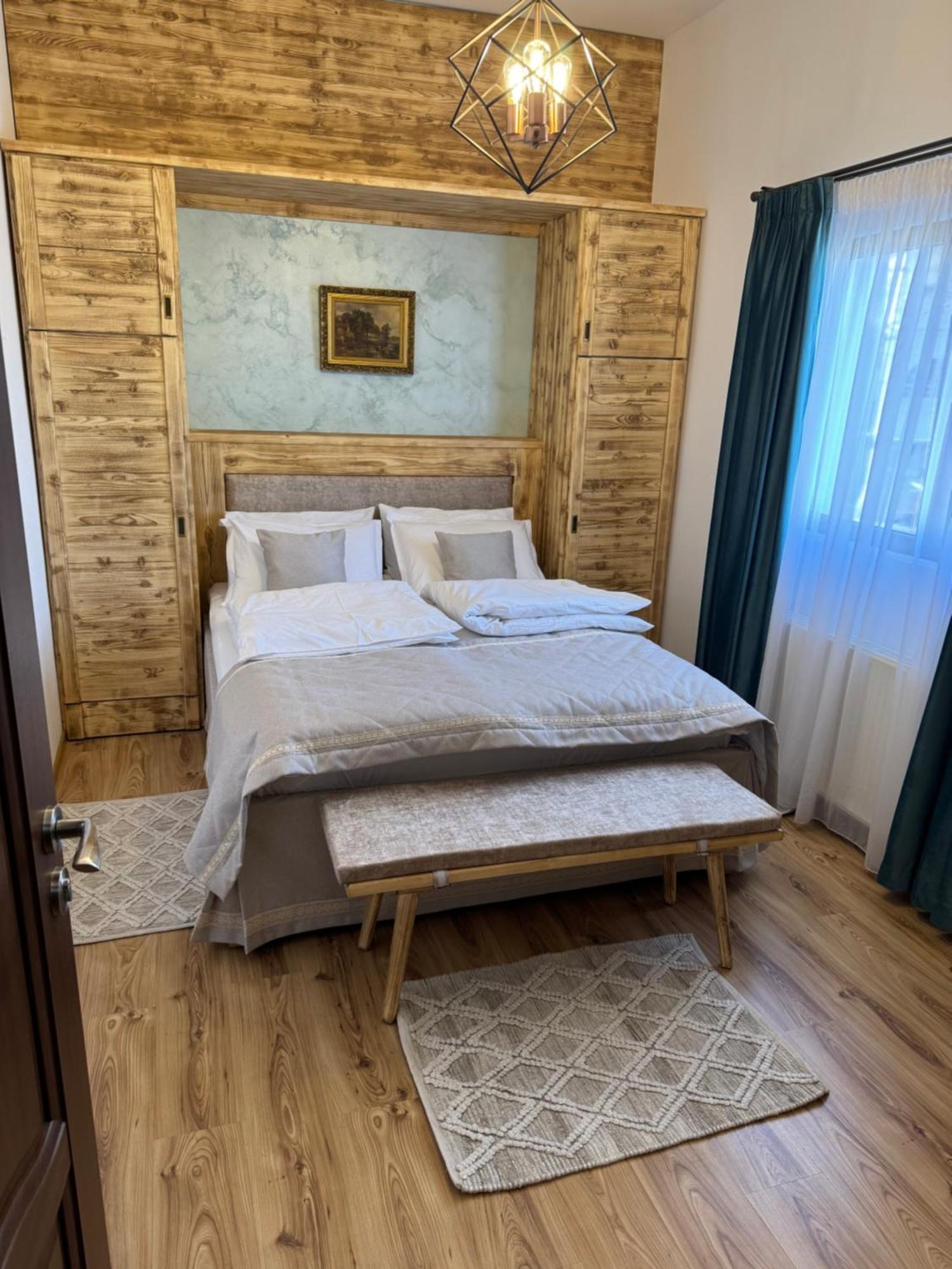 La Coltul Castelului Bran Boutique Hotel Екстериор снимка