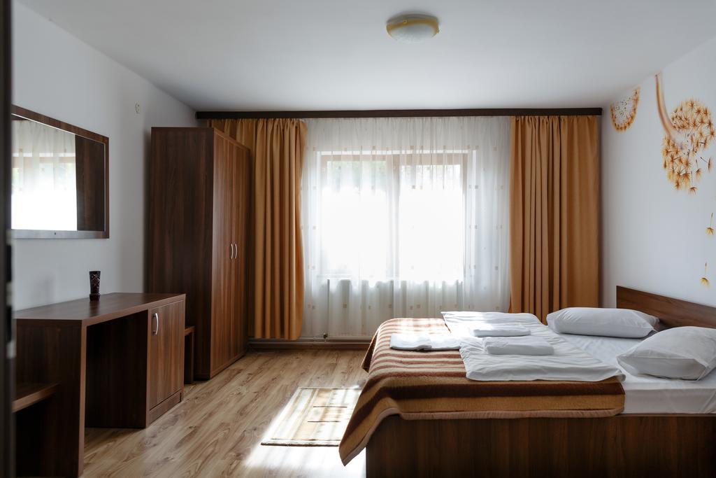 La Coltul Castelului Bran Boutique Hotel Екстериор снимка